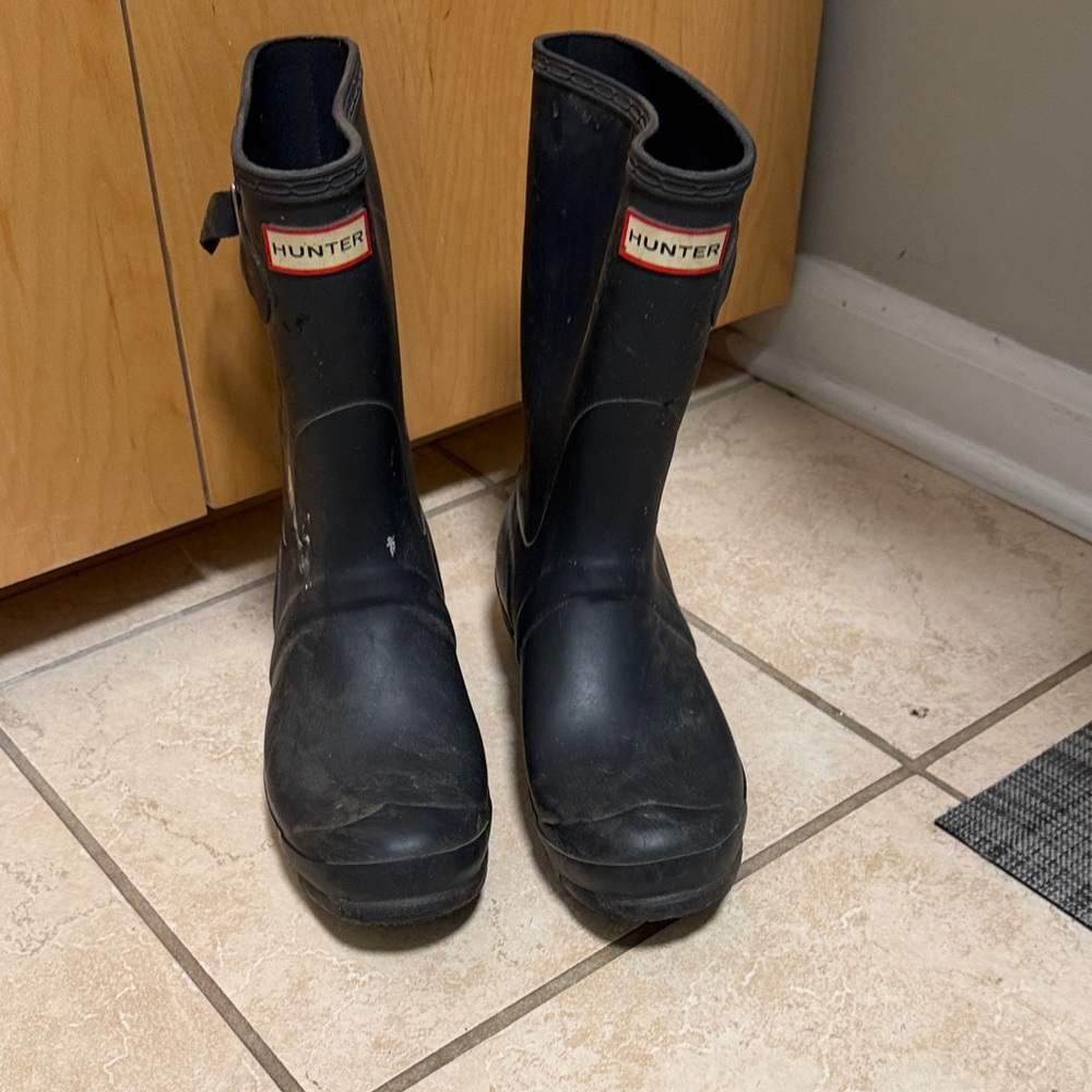 Hunter Short Navy Waterproof Boots